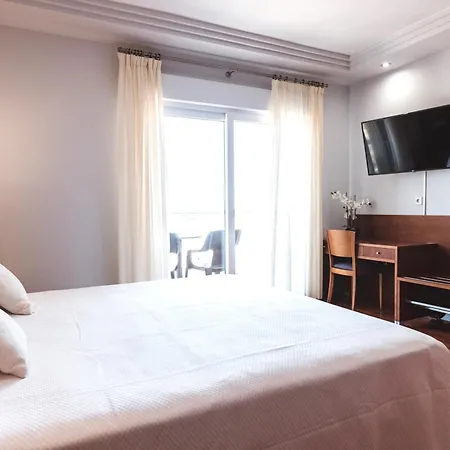 Gaviotas Hotel 4*